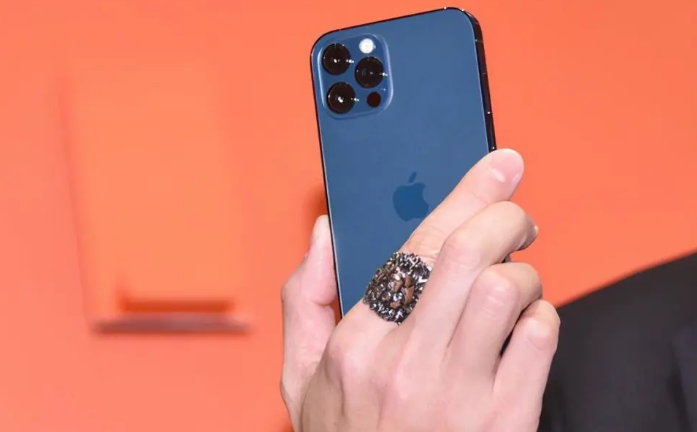 河口苹果手机维修分享iPhone12系列重启方法教程 